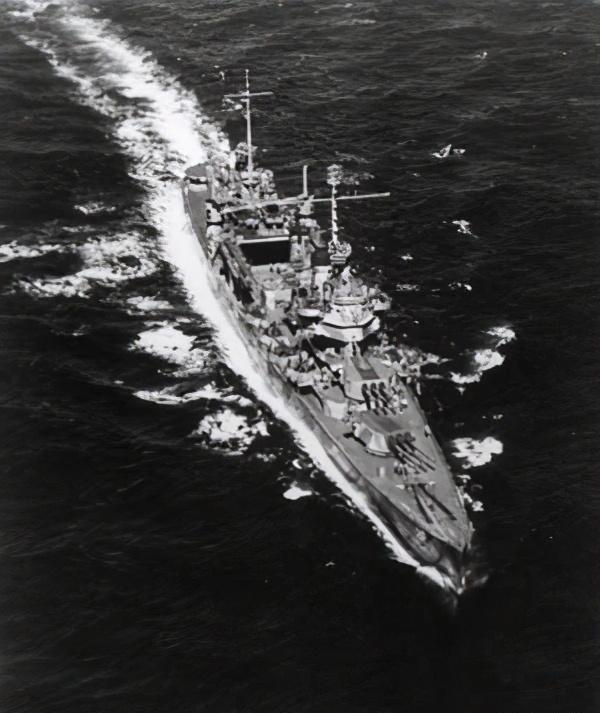 “文森斯”号在3英里外沉没