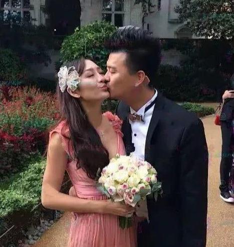 王鸥见到前男友情不自禁落泪,得知对方家庭美满,还生了3个孩子__凤凰