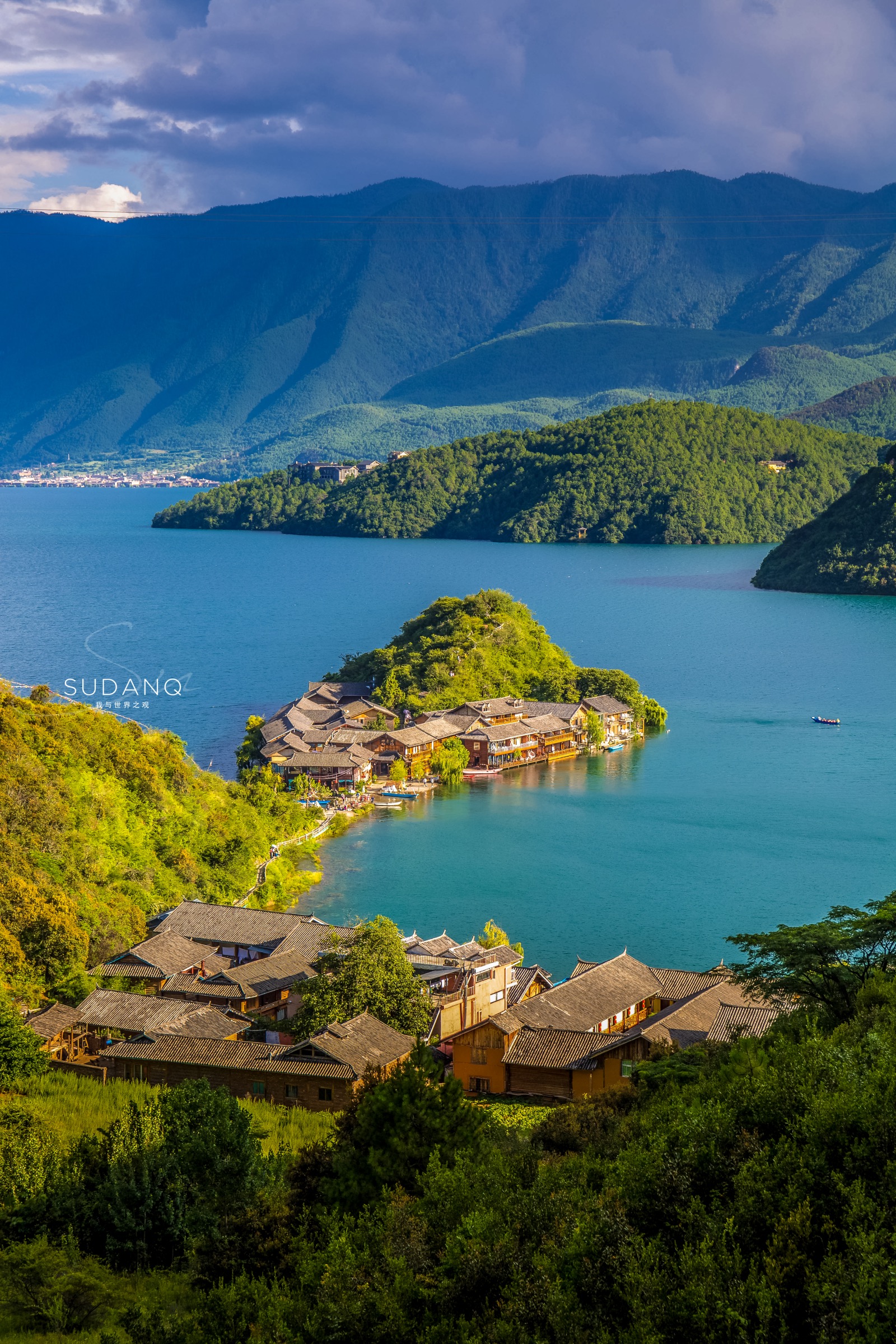 云南这个湖泊太美胜过大理洱海被誉为东方第一奇景