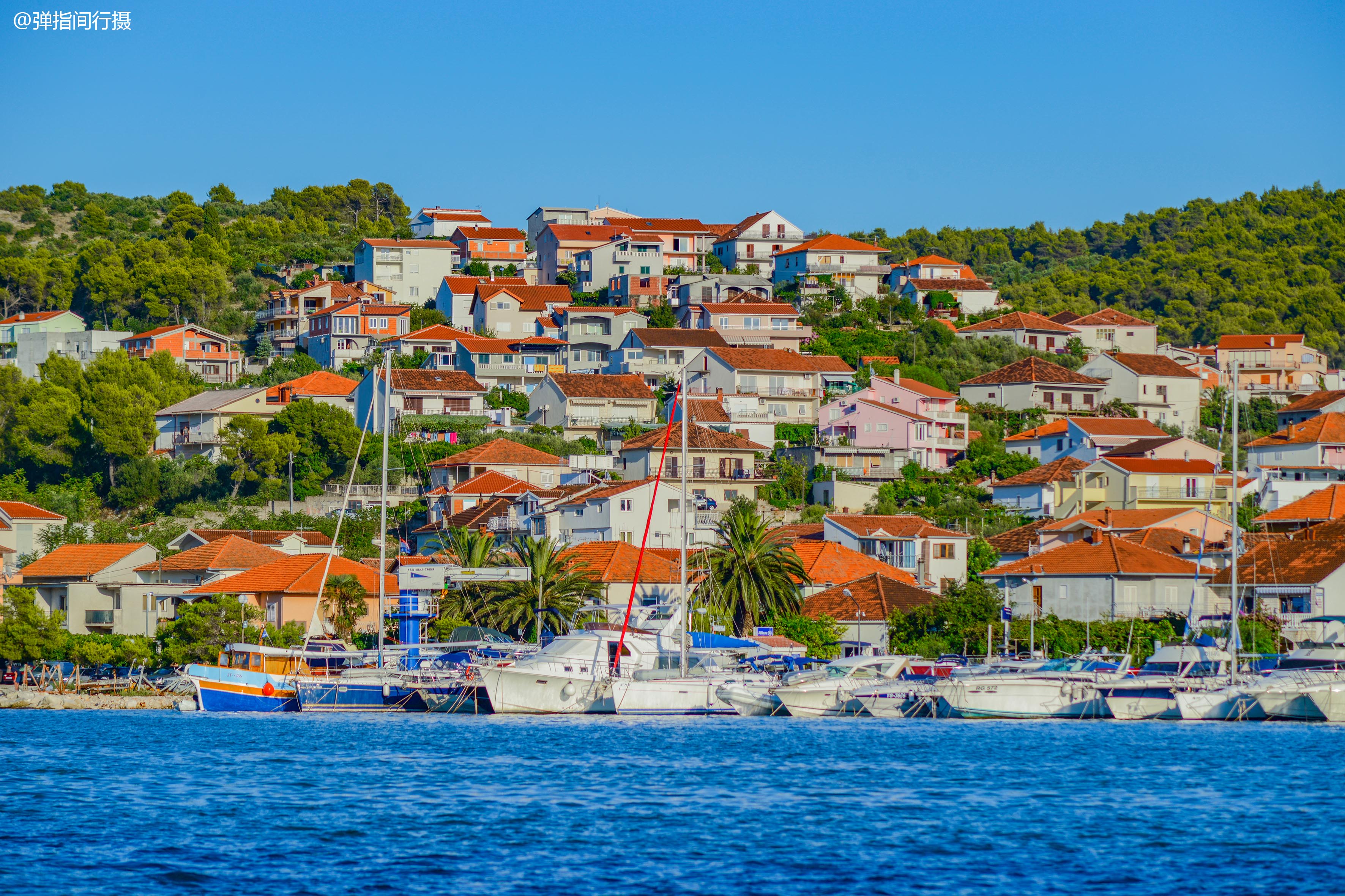 克罗地亚世遗小城古老厚重历久弥新堪称中世纪建筑博物馆