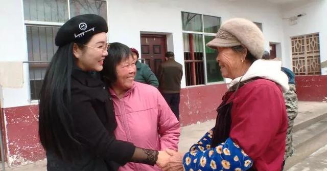 粤港华容精英|朱婉仪—情系桑梓,20年无私洒爱不间断__凤凰网