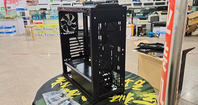 电脑主机散热器