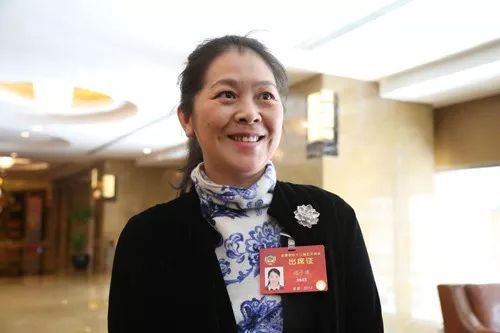 著名作家迟子建当选黑龙江省政协副主席