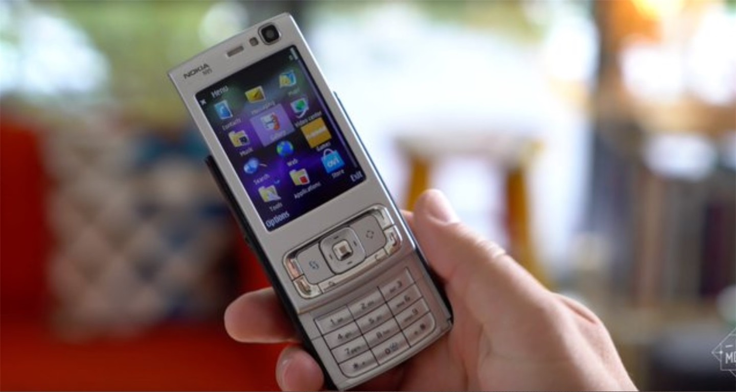 诺基亚n95复刻版工程机曝光侧滑真全面屏设计