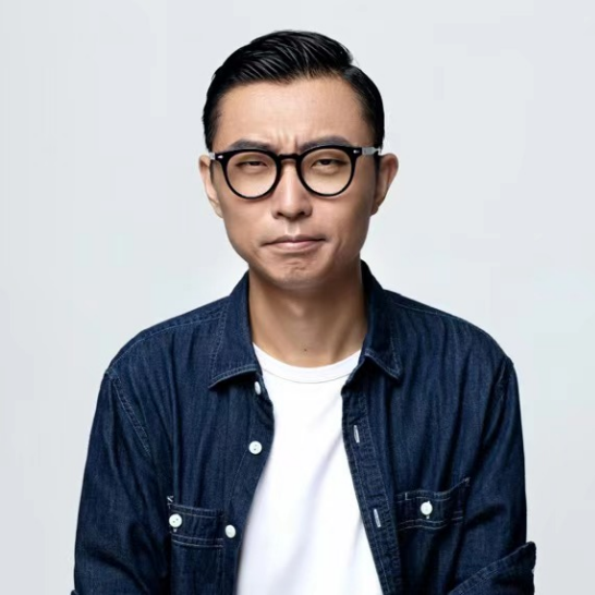 抖音大咖赵厂长来了!三合奔驰大型脱口秀现场,就在12.12