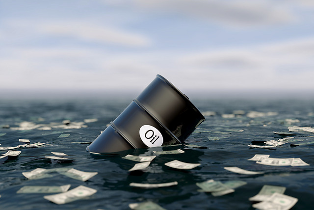 散户大量涌入美国"原油宝" 对冲基金却做空获利近3亿美元