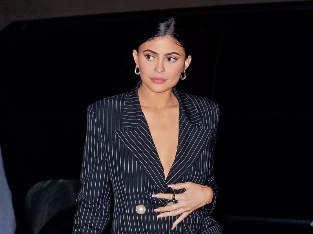 你知道吗kyliejenner可能是霉粉