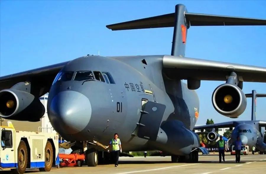 让运20运载2辆15式坦克，其实目前还做不到，这两方面受制约