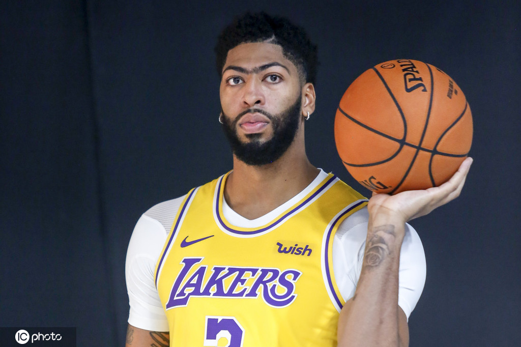 nba知名经纪人建议湖人浓眉签短约新合同可比照杜兰特模式