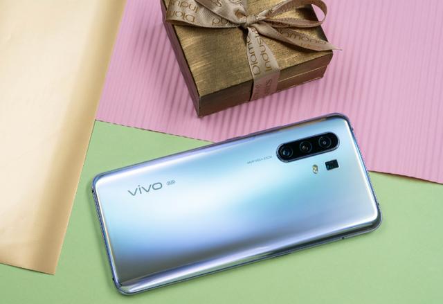 "刘关张"三员猛将集齐,各具特点的vivo 5g手机大盘点