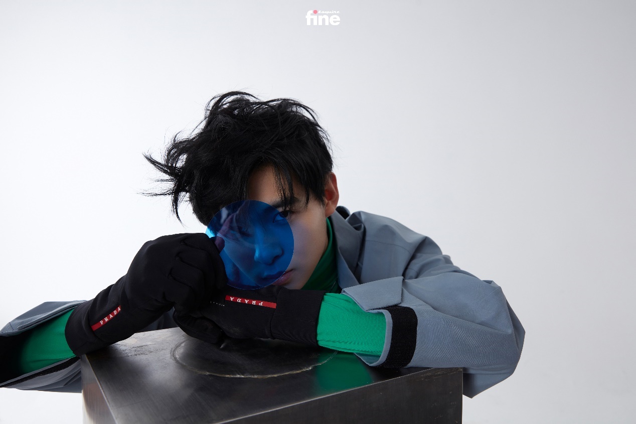 伞兵登上《时尚先生》封面,电竞选手出圈如何助长联盟生态价值?