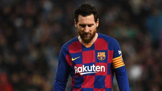 梅西转会剧集落幕:官宣留队!球迷:强扭的瓜能甜?