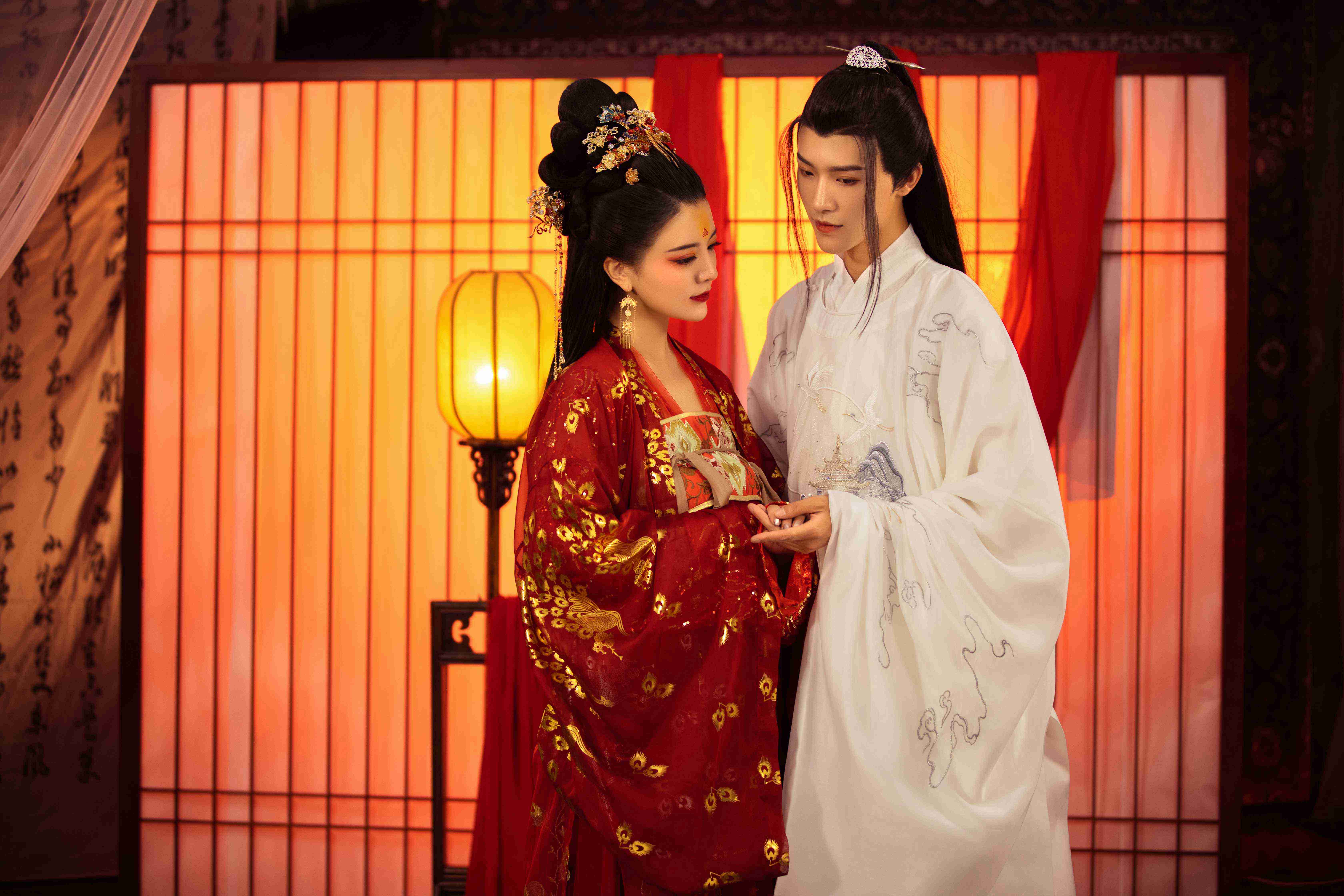 阿兰单曲《晚》发布 柔美浅唱再掀古风热潮