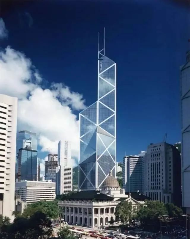 C6C7AB461B12BA7608873F3D8D0DC53ED370C8C7_size62_w640_h803.jpeg
