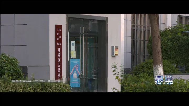 在日常生活中出席晚餐是完全正常的 天刀师徒饮酒共乐