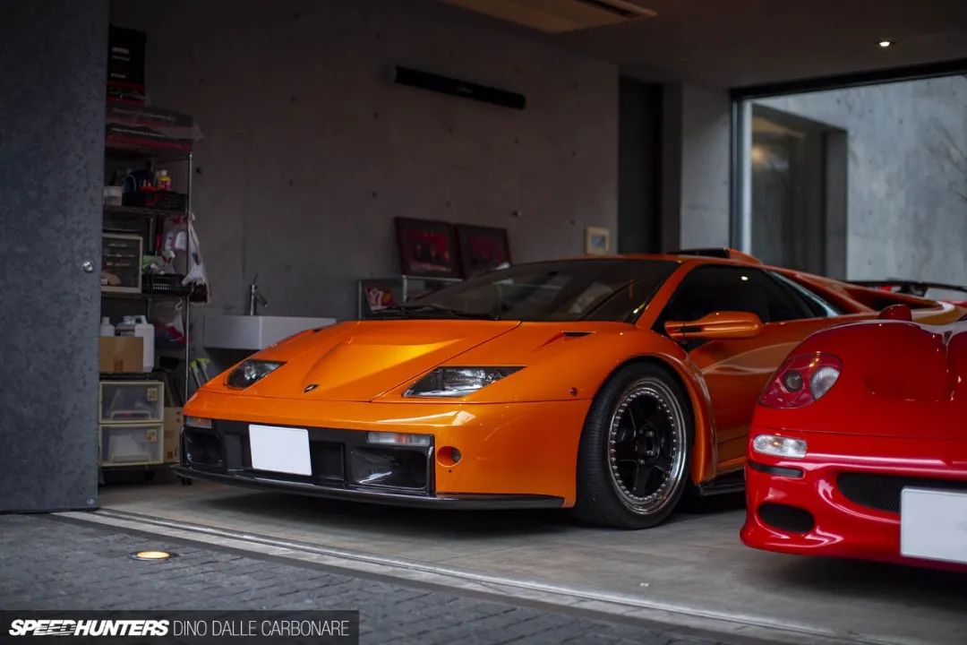 停车房|这样的车库,该是很多男人儿时的终极梦想吧