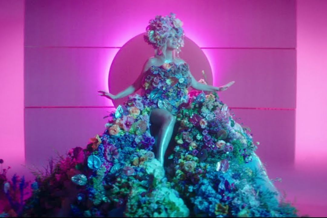 katy perry"水果姐"要当妈妈了!网友:这真是"开花结果了"