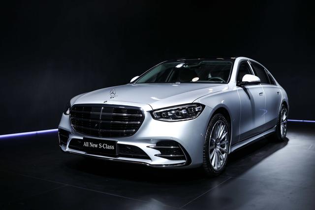 最畅销的豪华轿车梅赛德斯奔驰s级新款全球首发