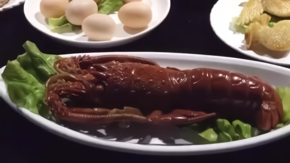 总价380万玉制满汉全席108道菜亮相中国美术馆