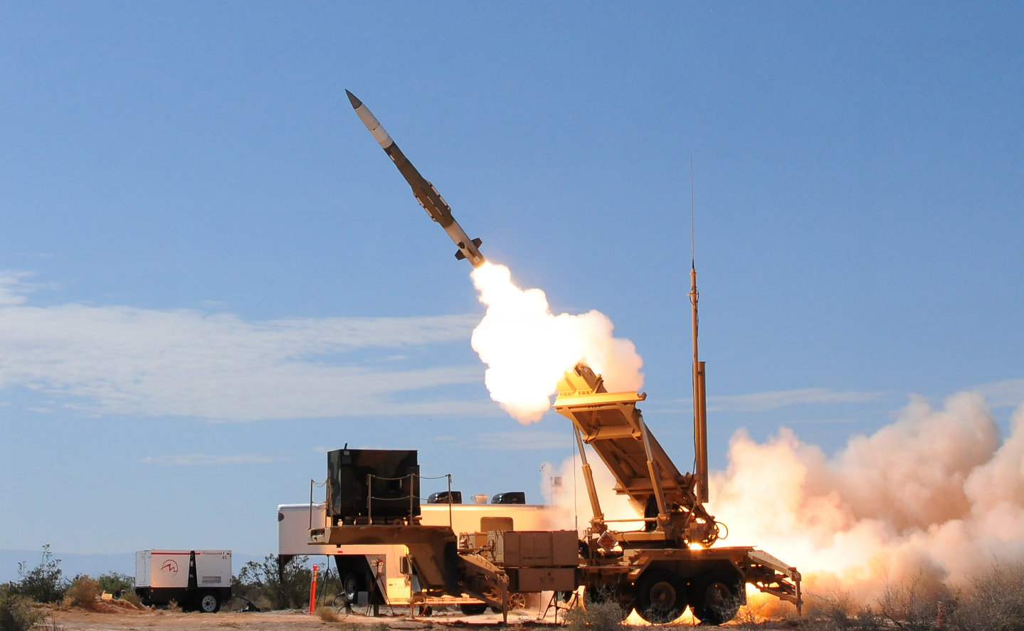 67美国在中东部署了大量的pac3导弹防御系统近日,据美国媒体报道