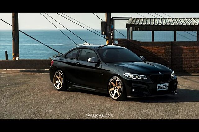 看似低调的宝马2系,改装后可凶可帅可迷人