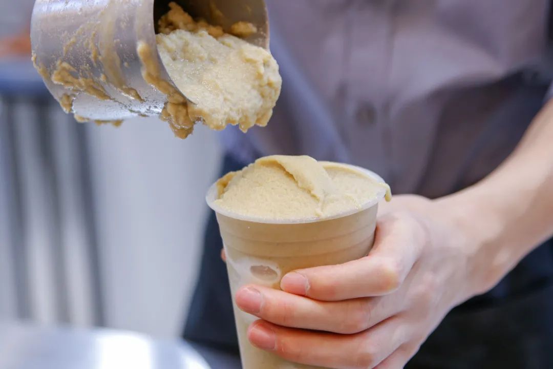 看到这家牛乳绿豆沙,手里的奶茶不香了__凤凰网