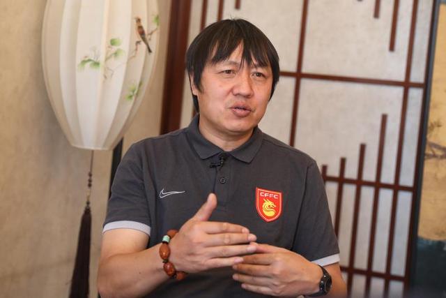 专访河北华夏幸福俱乐部主教练谢峰只有坚持才能改变命运