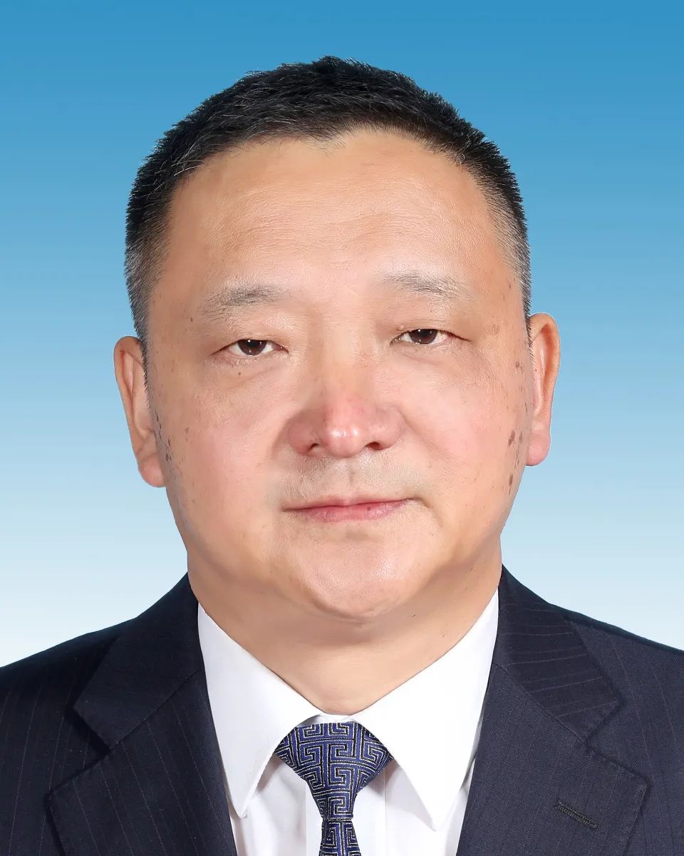 杨国宗同志简历