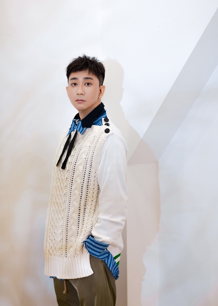 王自健时尚大片曝光 突破自我展现多面魅力