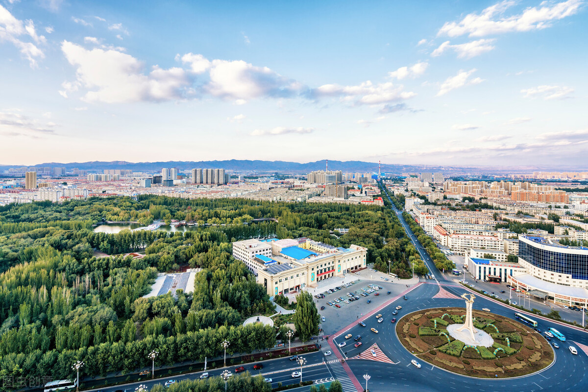 包頭市1955年版的城市總體規劃是包頭市未來發展框架的成熟格局,當年