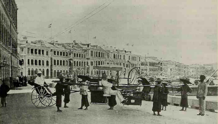 香港海旁的轿夫与车夫