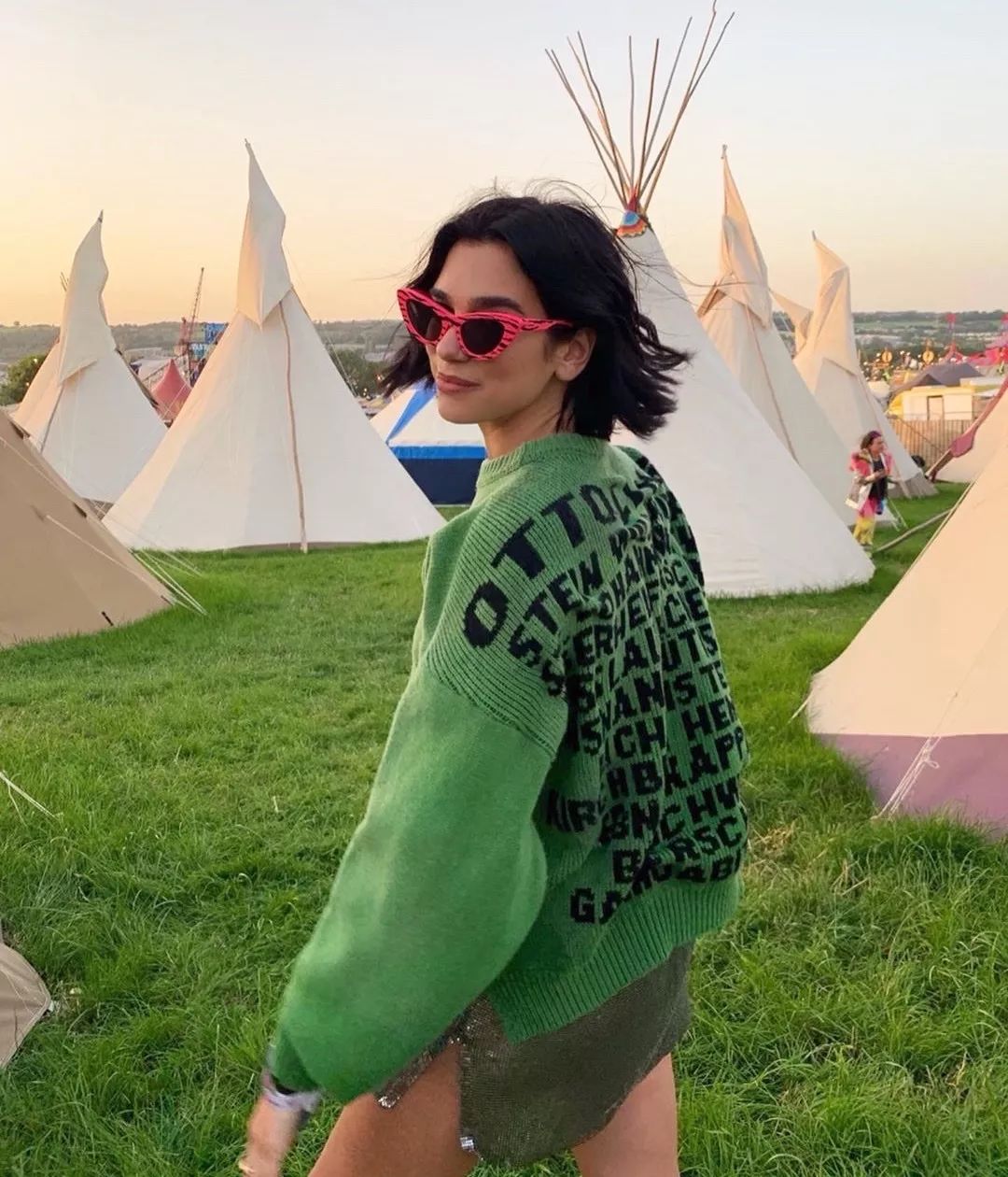 被歌手耽误的穿搭博主dualipa了解一下