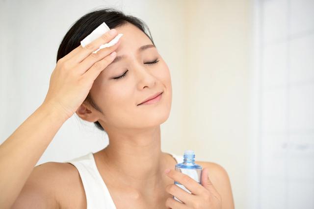 听说化妆水湿敷比直接上脸更管用