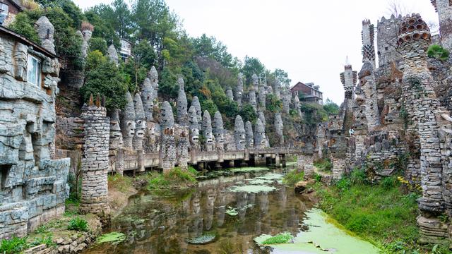 贵州这座私人城堡，80岁老翁花20年打造，被BBC报道后变网红景点