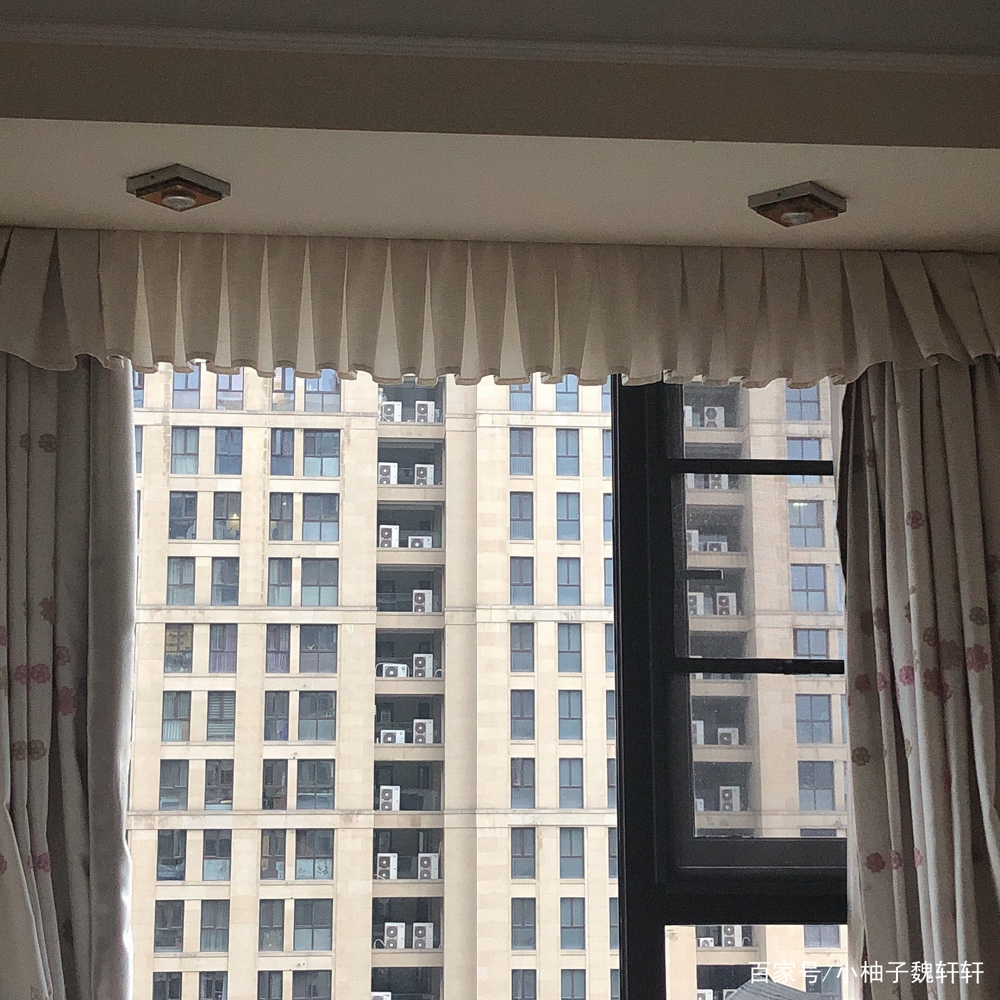 名门泽佳315网：教你5个常用的擦玻璃小妙招，干净省事不费劲插图