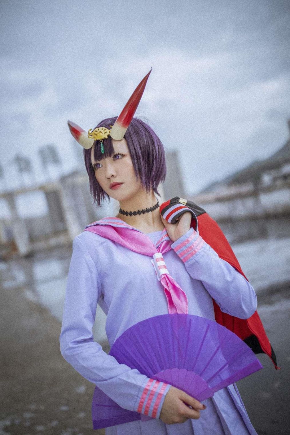 酒吞童子cosplay正片,紫色制服加黑色渔网袜,性转cos我爱了