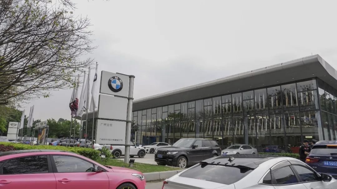 据轱辘哥此前了解,从2月10日开始,广州地区的大部分汽车4s店开始了