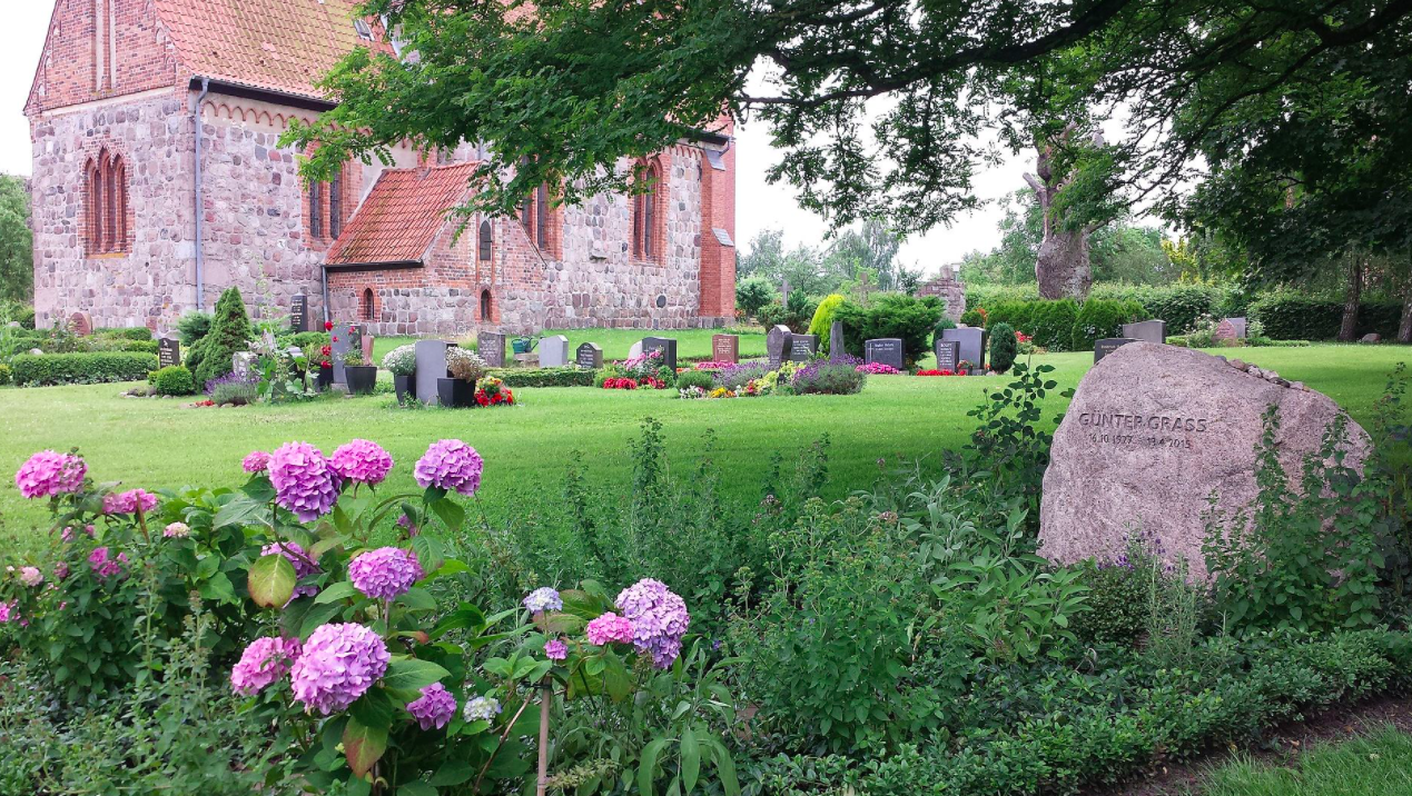 君特·格拉斯墓地