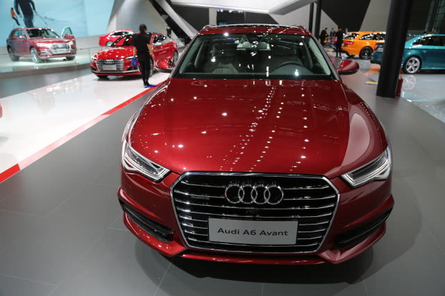 实拍奥迪a6 avant,集旅行车,豪华轿车优势于一身!__凤凰网