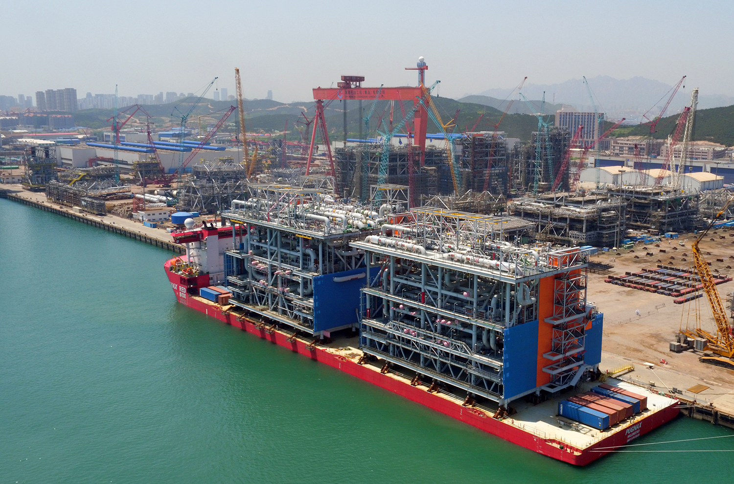 与此同时,海尔,海信,澳柯玛,中集,中海油,北船重工等一批大型制造企业