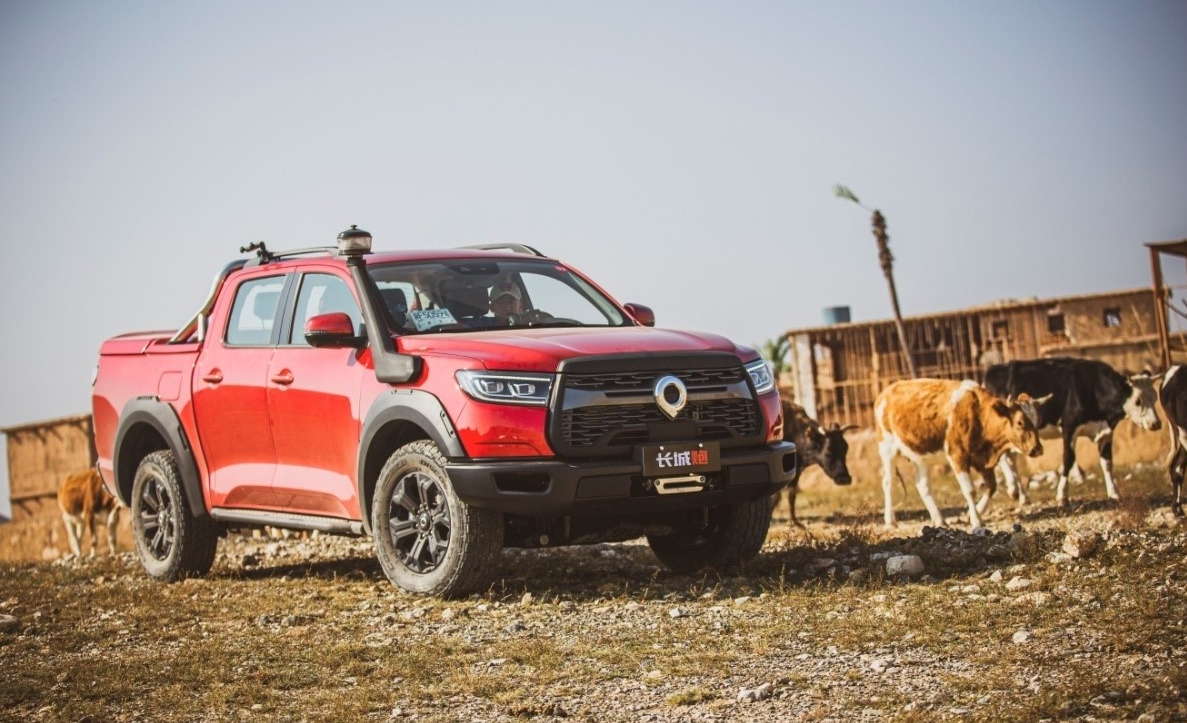 长城炮越野皮卡原厂标配三把锁,不输爆改牧马人!