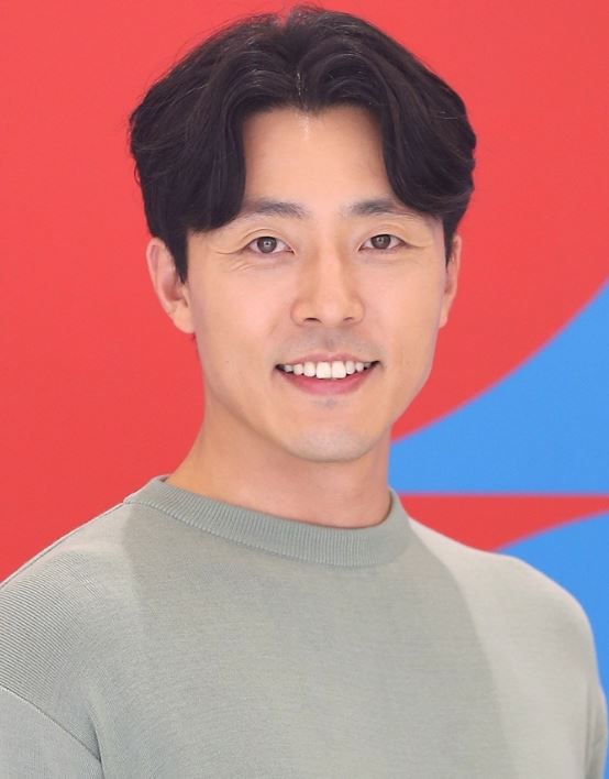 李茂生凭夫妻的世界暖男走红 现实已结婚10年 想与金喜爱演爱情戏