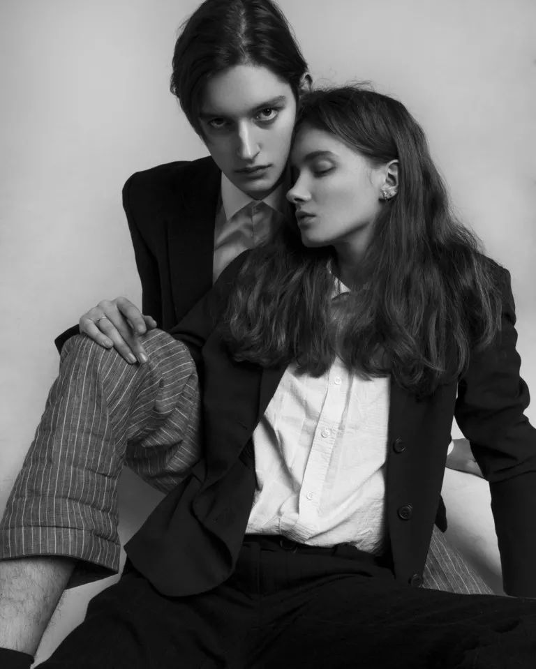 雌雄同体模特惊艳全网逆天侧颜魔鬼身材网友这么好看一定是男孩子