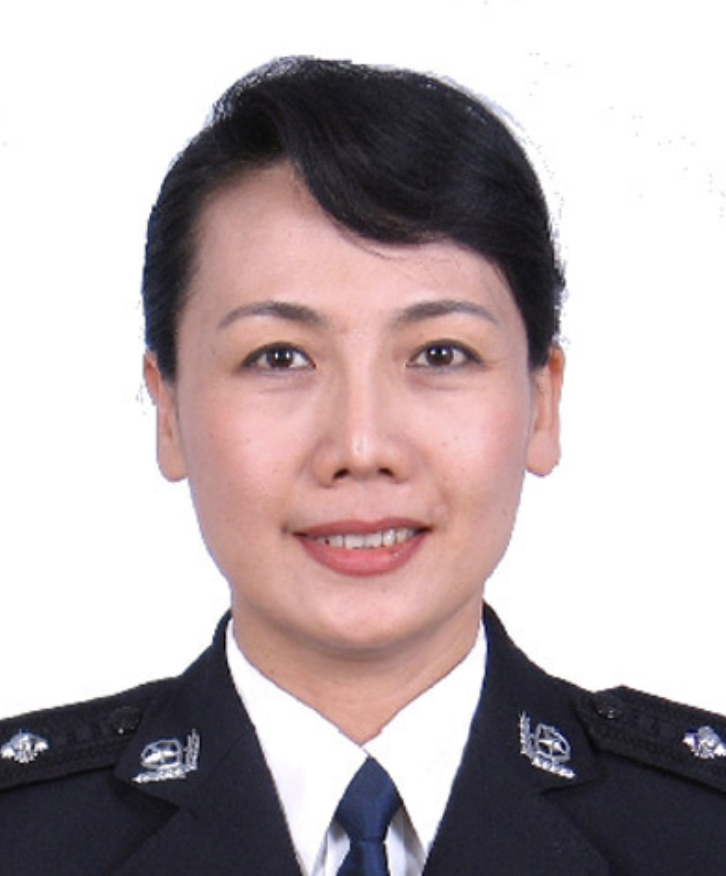 作为新中国成立以来首位地市级公安机关女性掌门人,郭晓红曾多次被