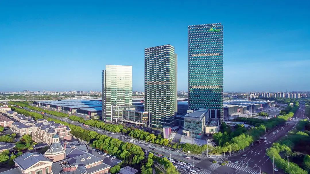 城的零售部分出租率为100%,北京嘉里中心零售部分出租率为97%;杭州