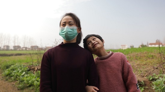 湖北单亲妈妈求助8岁女儿患罕见病蝴蝶结症救命药只够两周