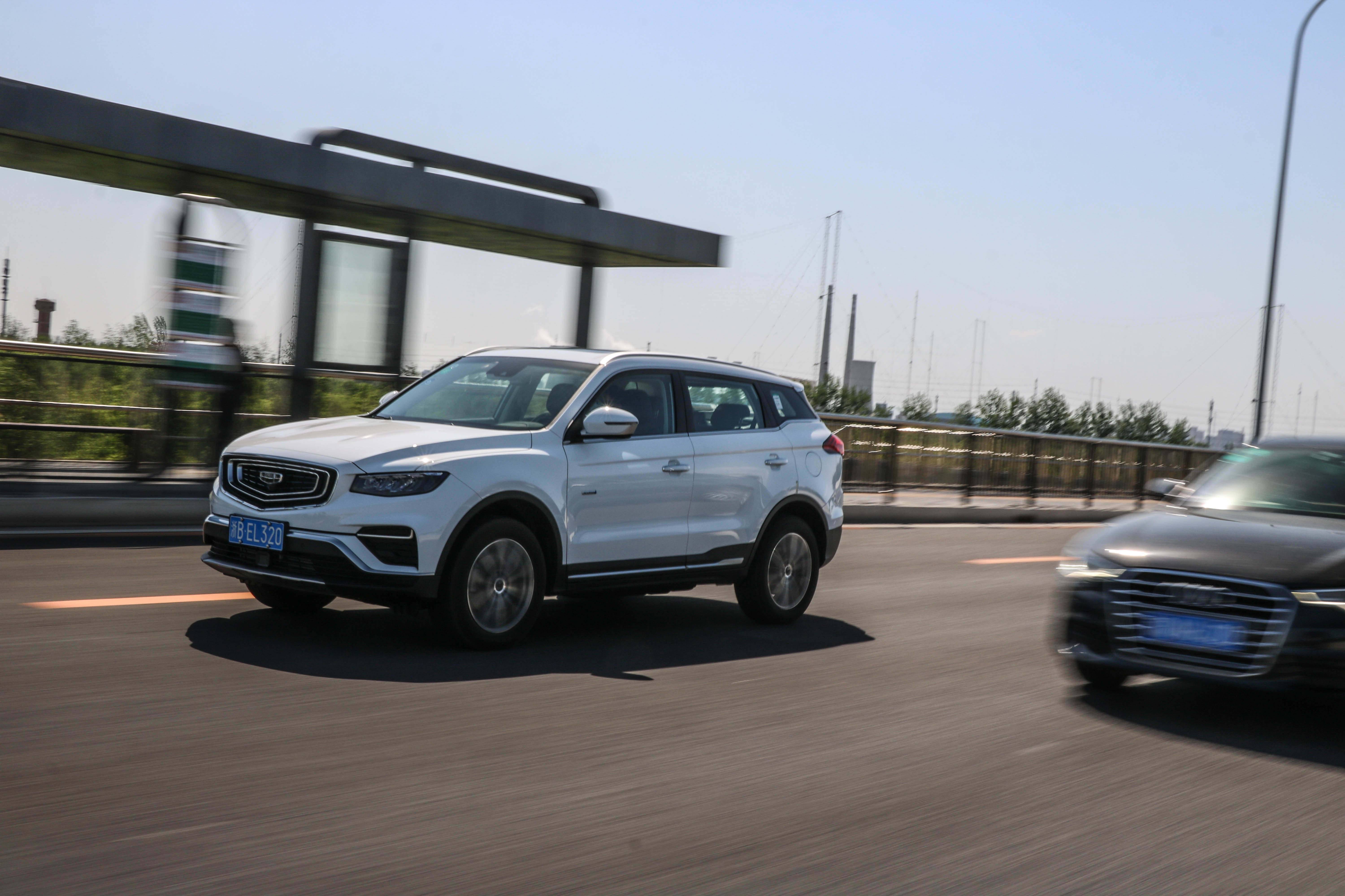 搭载mhev轻混的博越pro怎么样?听听开了一周的小编怎么说