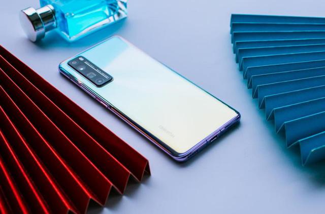 nova星球门面担当 一起揭开华为nova7系列神仙7号色的秘密