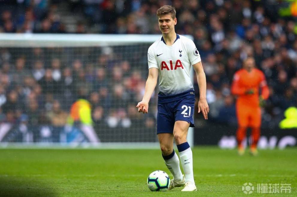 英媒:热刺可能会在夏季转会窗口卖掉福伊特