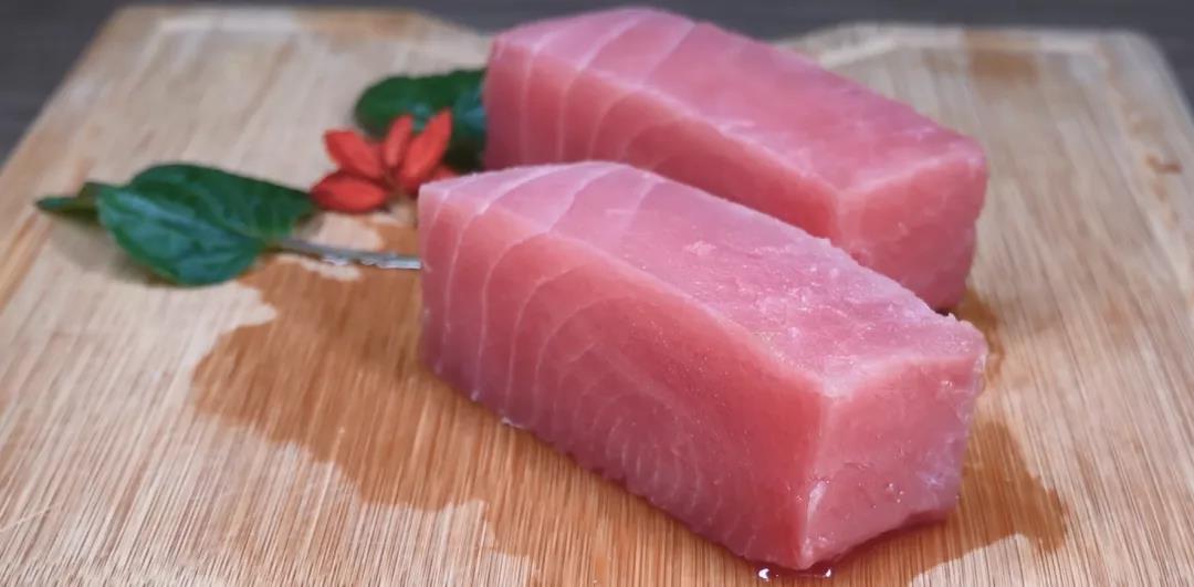 红嘴猫猫饭食谱研究所丨鲣鱼,也能制成一道刚中带柔的猫饭